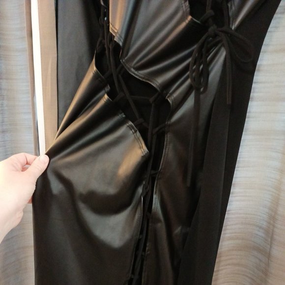 Women's Inc USA Black Sexy Cutout Lace Up Long Sleeve Maxi Dress Size Small - Picture 4 of 8